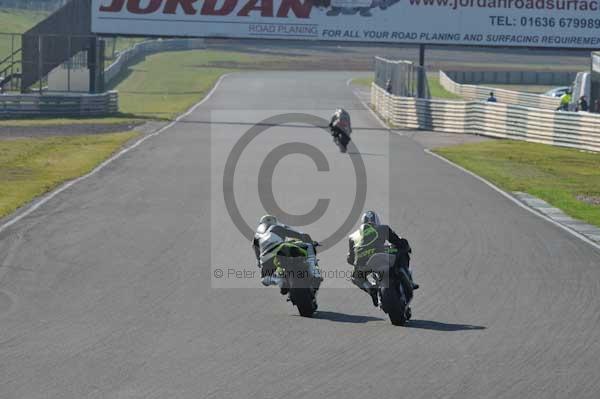 Mallory park Leicestershire;Mallory park photographs;Motorcycle action photographs;event digital images;eventdigitalimages;mallory park;no limits trackday;peter wileman photography;trackday;trackday digital images;trackday photos