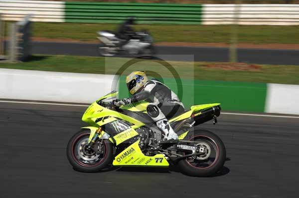 Mallory park Leicestershire;Mallory park photographs;Motorcycle action photographs;event digital images;eventdigitalimages;mallory park;no limits trackday;peter wileman photography;trackday;trackday digital images;trackday photos