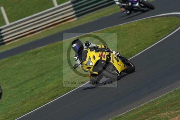 Mallory park Leicestershire;Mallory park photographs;Motorcycle action photographs;event digital images;eventdigitalimages;mallory park;no limits trackday;peter wileman photography;trackday;trackday digital images;trackday photos