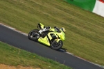 Mallory-park-Leicestershire;Mallory-park-photographs;Motorcycle-action-photographs;event-digital-images;eventdigitalimages;mallory-park;no-limits-trackday;peter-wileman-photography;trackday;trackday-digital-images;trackday-photos