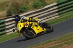 Mallory-park-Leicestershire;Mallory-park-photographs;Motorcycle-action-photographs;event-digital-images;eventdigitalimages;mallory-park;no-limits-trackday;peter-wileman-photography;trackday;trackday-digital-images;trackday-photos