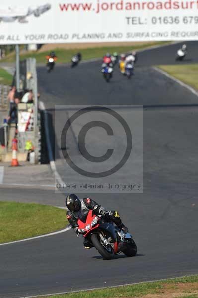 Mallory park Leicestershire;Mallory park photographs;Motorcycle action photographs;event digital images;eventdigitalimages;mallory park;no limits trackday;peter wileman photography;trackday;trackday digital images;trackday photos