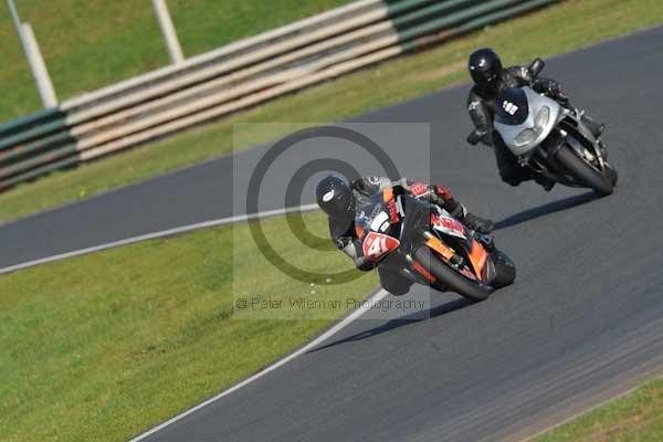 Mallory park Leicestershire;Mallory park photographs;Motorcycle action photographs;event digital images;eventdigitalimages;mallory park;no limits trackday;peter wileman photography;trackday;trackday digital images;trackday photos