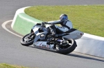 Mallory-park-Leicestershire;Mallory-park-photographs;Motorcycle-action-photographs;event-digital-images;eventdigitalimages;mallory-park;no-limits-trackday;peter-wileman-photography;trackday;trackday-digital-images;trackday-photos