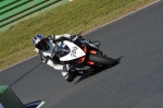 Mallory-park-Leicestershire;Mallory-park-photographs;Motorcycle-action-photographs;event-digital-images;eventdigitalimages;mallory-park;no-limits-trackday;peter-wileman-photography;trackday;trackday-digital-images;trackday-photos