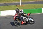 Mallory-park-Leicestershire;Mallory-park-photographs;Motorcycle-action-photographs;event-digital-images;eventdigitalimages;mallory-park;no-limits-trackday;peter-wileman-photography;trackday;trackday-digital-images;trackday-photos