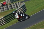 Mallory-park-Leicestershire;Mallory-park-photographs;Motorcycle-action-photographs;event-digital-images;eventdigitalimages;mallory-park;no-limits-trackday;peter-wileman-photography;trackday;trackday-digital-images;trackday-photos