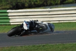 Mallory-park-Leicestershire;Mallory-park-photographs;Motorcycle-action-photographs;event-digital-images;eventdigitalimages;mallory-park;no-limits-trackday;peter-wileman-photography;trackday;trackday-digital-images;trackday-photos