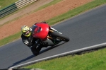 Mallory-park-Leicestershire;Mallory-park-photographs;Motorcycle-action-photographs;event-digital-images;eventdigitalimages;mallory-park;no-limits-trackday;peter-wileman-photography;trackday;trackday-digital-images;trackday-photos