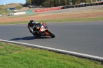 Mallory-park-Leicestershire;Mallory-park-photographs;Motorcycle-action-photographs;event-digital-images;eventdigitalimages;mallory-park;no-limits-trackday;peter-wileman-photography;trackday;trackday-digital-images;trackday-photos