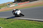 Mallory-park-Leicestershire;Mallory-park-photographs;Motorcycle-action-photographs;event-digital-images;eventdigitalimages;mallory-park;no-limits-trackday;peter-wileman-photography;trackday;trackday-digital-images;trackday-photos