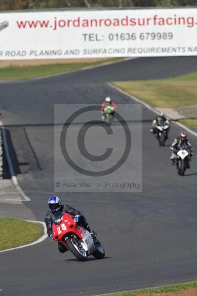 Mallory park Leicestershire;Mallory park photographs;Motorcycle action photographs;event digital images;eventdigitalimages;mallory park;no limits trackday;peter wileman photography;trackday;trackday digital images;trackday photos