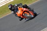 Mallory-park-Leicestershire;Mallory-park-photographs;Motorcycle-action-photographs;event-digital-images;eventdigitalimages;mallory-park;no-limits-trackday;peter-wileman-photography;trackday;trackday-digital-images;trackday-photos