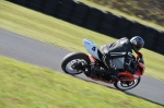 Mallory-park-Leicestershire;Mallory-park-photographs;Motorcycle-action-photographs;event-digital-images;eventdigitalimages;mallory-park;no-limits-trackday;peter-wileman-photography;trackday;trackday-digital-images;trackday-photos