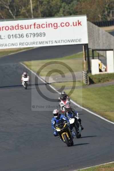 Mallory park Leicestershire;Mallory park photographs;Motorcycle action photographs;event digital images;eventdigitalimages;mallory park;no limits trackday;peter wileman photography;trackday;trackday digital images;trackday photos