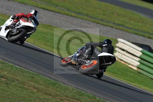 Mallory park Leicestershire;Mallory park photographs;Motorcycle action photographs;event digital images;eventdigitalimages;mallory park;no limits trackday;peter wileman photography;trackday;trackday digital images;trackday photos