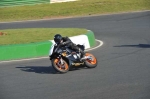 Mallory-park-Leicestershire;Mallory-park-photographs;Motorcycle-action-photographs;event-digital-images;eventdigitalimages;mallory-park;no-limits-trackday;peter-wileman-photography;trackday;trackday-digital-images;trackday-photos