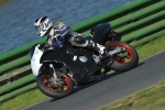 Mallory-park-Leicestershire;Mallory-park-photographs;Motorcycle-action-photographs;event-digital-images;eventdigitalimages;mallory-park;no-limits-trackday;peter-wileman-photography;trackday;trackday-digital-images;trackday-photos