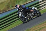 Mallory-park-Leicestershire;Mallory-park-photographs;Motorcycle-action-photographs;event-digital-images;eventdigitalimages;mallory-park;no-limits-trackday;peter-wileman-photography;trackday;trackday-digital-images;trackday-photos