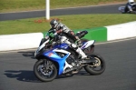 Mallory-park-Leicestershire;Mallory-park-photographs;Motorcycle-action-photographs;event-digital-images;eventdigitalimages;mallory-park;no-limits-trackday;peter-wileman-photography;trackday;trackday-digital-images;trackday-photos