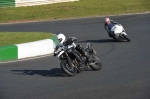 Mallory-park-Leicestershire;Mallory-park-photographs;Motorcycle-action-photographs;event-digital-images;eventdigitalimages;mallory-park;no-limits-trackday;peter-wileman-photography;trackday;trackday-digital-images;trackday-photos