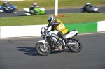 Mallory-park-Leicestershire;Mallory-park-photographs;Motorcycle-action-photographs;event-digital-images;eventdigitalimages;mallory-park;no-limits-trackday;peter-wileman-photography;trackday;trackday-digital-images;trackday-photos