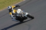 Mallory-park-Leicestershire;Mallory-park-photographs;Motorcycle-action-photographs;event-digital-images;eventdigitalimages;mallory-park;no-limits-trackday;peter-wileman-photography;trackday;trackday-digital-images;trackday-photos