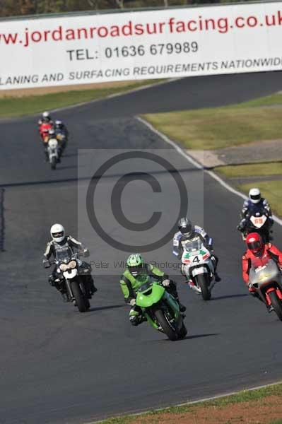 Mallory park Leicestershire;Mallory park photographs;Motorcycle action photographs;event digital images;eventdigitalimages;mallory park;no limits trackday;peter wileman photography;trackday;trackday digital images;trackday photos