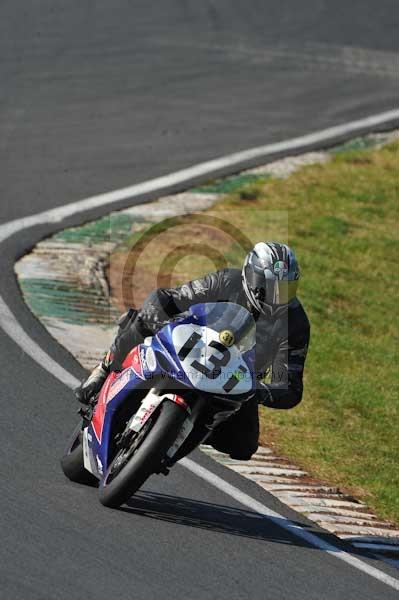 Mallory park Leicestershire;Mallory park photographs;Motorcycle action photographs;event digital images;eventdigitalimages;mallory park;no limits trackday;peter wileman photography;trackday;trackday digital images;trackday photos