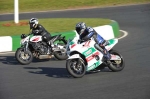 Mallory-park-Leicestershire;Mallory-park-photographs;Motorcycle-action-photographs;event-digital-images;eventdigitalimages;mallory-park;no-limits-trackday;peter-wileman-photography;trackday;trackday-digital-images;trackday-photos