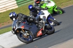 Mallory-park-Leicestershire;Mallory-park-photographs;Motorcycle-action-photographs;event-digital-images;eventdigitalimages;mallory-park;no-limits-trackday;peter-wileman-photography;trackday;trackday-digital-images;trackday-photos