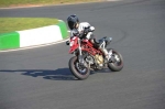 Mallory-park-Leicestershire;Mallory-park-photographs;Motorcycle-action-photographs;event-digital-images;eventdigitalimages;mallory-park;no-limits-trackday;peter-wileman-photography;trackday;trackday-digital-images;trackday-photos