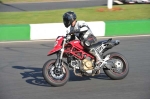 Mallory-park-Leicestershire;Mallory-park-photographs;Motorcycle-action-photographs;event-digital-images;eventdigitalimages;mallory-park;no-limits-trackday;peter-wileman-photography;trackday;trackday-digital-images;trackday-photos