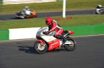 Mallory-park-Leicestershire;Mallory-park-photographs;Motorcycle-action-photographs;event-digital-images;eventdigitalimages;mallory-park;no-limits-trackday;peter-wileman-photography;trackday;trackday-digital-images;trackday-photos