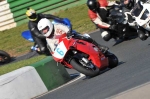 Mallory-park-Leicestershire;Mallory-park-photographs;Motorcycle-action-photographs;event-digital-images;eventdigitalimages;mallory-park;no-limits-trackday;peter-wileman-photography;trackday;trackday-digital-images;trackday-photos