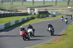 Mallory-park-Leicestershire;Mallory-park-photographs;Motorcycle-action-photographs;event-digital-images;eventdigitalimages;mallory-park;no-limits-trackday;peter-wileman-photography;trackday;trackday-digital-images;trackday-photos