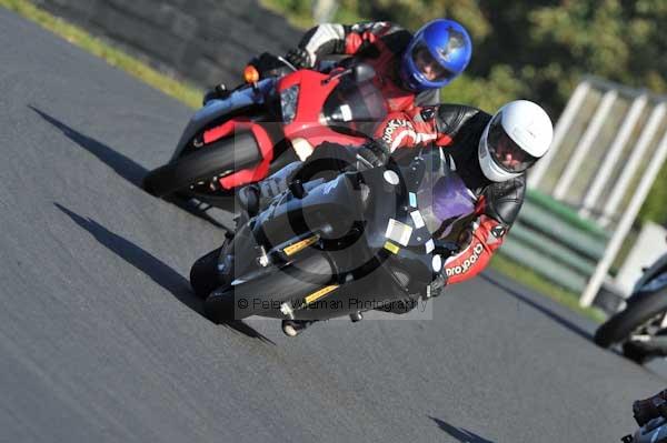 Mallory park Leicestershire;Mallory park photographs;Motorcycle action photographs;event digital images;eventdigitalimages;mallory park;no limits trackday;peter wileman photography;trackday;trackday digital images;trackday photos