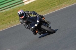 Mallory-park-Leicestershire;Mallory-park-photographs;Motorcycle-action-photographs;event-digital-images;eventdigitalimages;mallory-park;no-limits-trackday;peter-wileman-photography;trackday;trackday-digital-images;trackday-photos