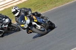 Mallory-park-Leicestershire;Mallory-park-photographs;Motorcycle-action-photographs;event-digital-images;eventdigitalimages;mallory-park;no-limits-trackday;peter-wileman-photography;trackday;trackday-digital-images;trackday-photos