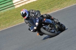 Mallory-park-Leicestershire;Mallory-park-photographs;Motorcycle-action-photographs;event-digital-images;eventdigitalimages;mallory-park;no-limits-trackday;peter-wileman-photography;trackday;trackday-digital-images;trackday-photos