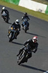 Mallory-park-Leicestershire;Mallory-park-photographs;Motorcycle-action-photographs;event-digital-images;eventdigitalimages;mallory-park;no-limits-trackday;peter-wileman-photography;trackday;trackday-digital-images;trackday-photos