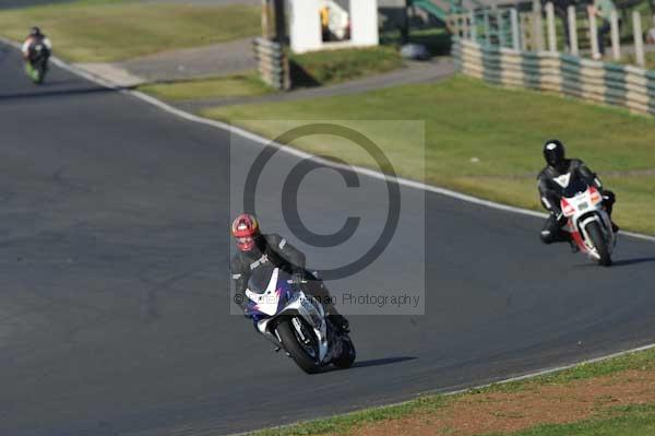 Mallory park Leicestershire;Mallory park photographs;Motorcycle action photographs;event digital images;eventdigitalimages;mallory park;no limits trackday;peter wileman photography;trackday;trackday digital images;trackday photos