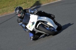 Mallory-park-Leicestershire;Mallory-park-photographs;Motorcycle-action-photographs;event-digital-images;eventdigitalimages;mallory-park;no-limits-trackday;peter-wileman-photography;trackday;trackday-digital-images;trackday-photos