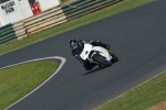 Mallory-park-Leicestershire;Mallory-park-photographs;Motorcycle-action-photographs;event-digital-images;eventdigitalimages;mallory-park;no-limits-trackday;peter-wileman-photography;trackday;trackday-digital-images;trackday-photos