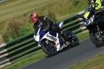 Mallory-park-Leicestershire;Mallory-park-photographs;Motorcycle-action-photographs;event-digital-images;eventdigitalimages;mallory-park;no-limits-trackday;peter-wileman-photography;trackday;trackday-digital-images;trackday-photos