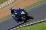 Mallory-park-Leicestershire;Mallory-park-photographs;Motorcycle-action-photographs;event-digital-images;eventdigitalimages;mallory-park;no-limits-trackday;peter-wileman-photography;trackday;trackday-digital-images;trackday-photos