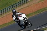 Mallory-park-Leicestershire;Mallory-park-photographs;Motorcycle-action-photographs;event-digital-images;eventdigitalimages;mallory-park;no-limits-trackday;peter-wileman-photography;trackday;trackday-digital-images;trackday-photos