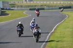 Mallory-park-Leicestershire;Mallory-park-photographs;Motorcycle-action-photographs;event-digital-images;eventdigitalimages;mallory-park;no-limits-trackday;peter-wileman-photography;trackday;trackday-digital-images;trackday-photos