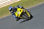 Mallory-park-Leicestershire;Mallory-park-photographs;Motorcycle-action-photographs;event-digital-images;eventdigitalimages;mallory-park;no-limits-trackday;peter-wileman-photography;trackday;trackday-digital-images;trackday-photos