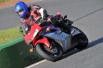 Mallory-park-Leicestershire;Mallory-park-photographs;Motorcycle-action-photographs;event-digital-images;eventdigitalimages;mallory-park;no-limits-trackday;peter-wileman-photography;trackday;trackday-digital-images;trackday-photos